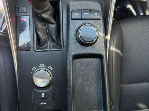Used 2016 Lexus IS 200t RWD image 29
