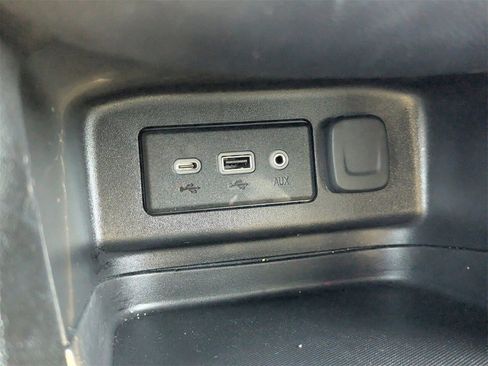 Used 2024 Chevrolet Equinox LT image 27