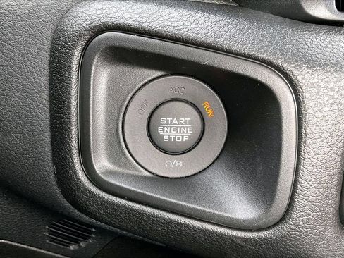 New 2026 Jeep Gladiator Sport AWD/4WD image 16