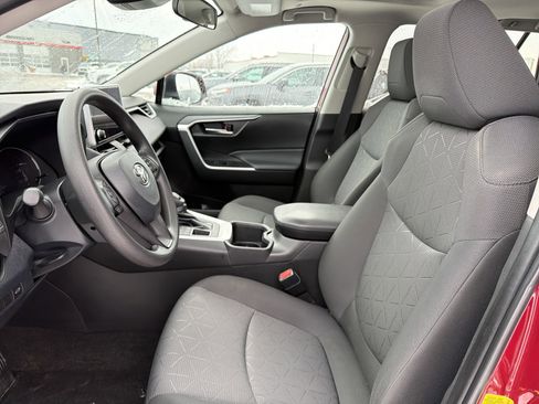 Used 2023 Toyota RAV4 XLE image 10