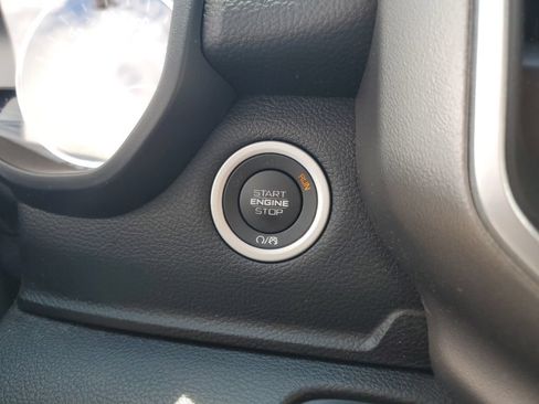 Used 2019 RAM 1500 Big Horn AWD/4WD image 19