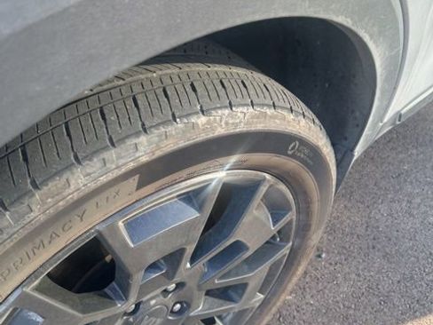 Used 2021 Kia Telluride SX w/ SX Prestige Package image 3