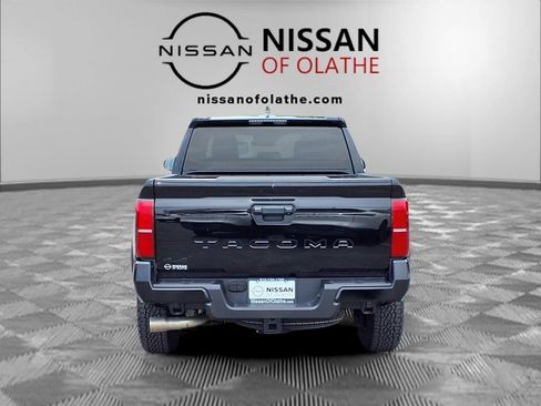 Used 2025 Toyota Tacoma TRD Off-Road AWD/4WD image 26