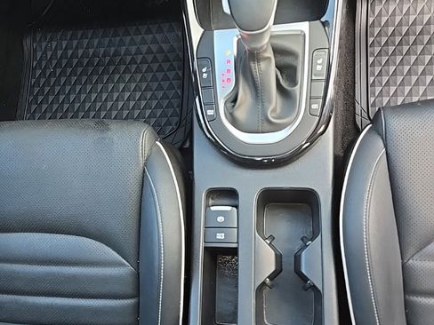 Used 2024 Kia Forte GT-Line w/ GT-Line Premium Package image 9