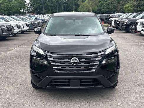 New 2026 Nissan Rogue SV AWD/4WD image 2