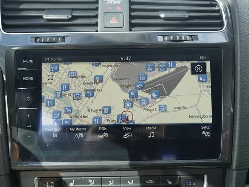 Used 2019 Volkswagen e-Golf SEL Premium image 49