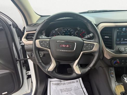 Used 2019 GMC Acadia Denali w/ Technology Package FWD image 12