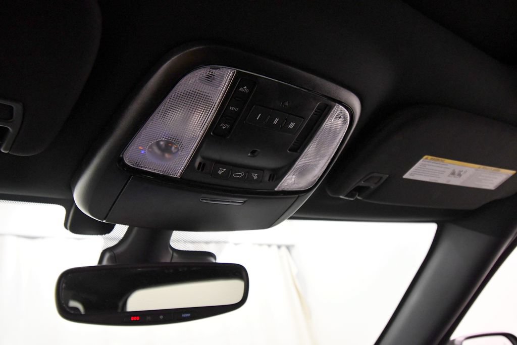 Used 2025 Dodge Durango GT AWD/4WD image 28