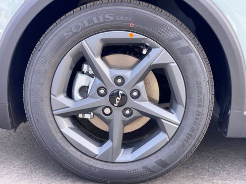 New 2026 Kia K4 LXS image 9