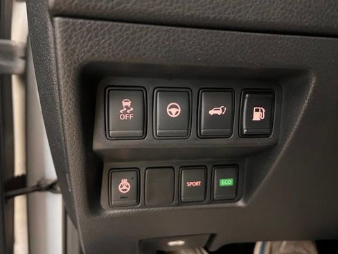 Used 2020 Nissan Rogue SL FWD image 21