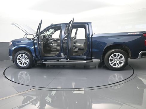 Used 2022 Chevrolet Silverado 1500 LTZ w/ Technology Package AWD/4WD image 79