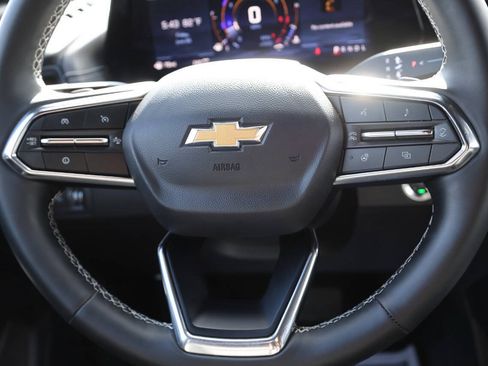 Used 2025 Chevrolet Traverse LT w/ Driver Confidence Package AWD/4WD image 19