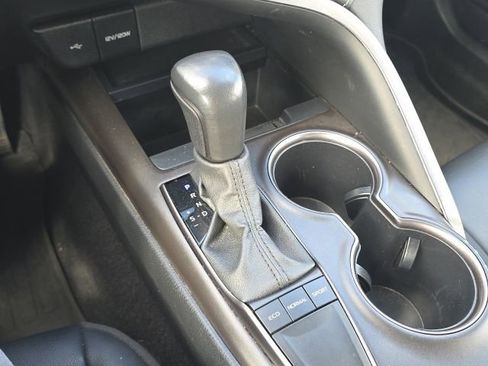 Used 2024 Toyota Camry SE FWD image 20