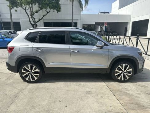 Used 2024 Volkswagen Taos SE FWD image 20