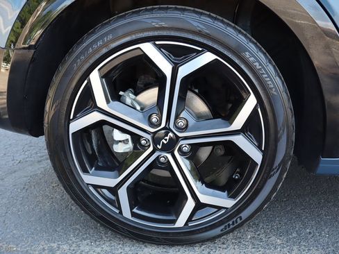 Used 2023 Kia Niro EX Touring FWD image 44