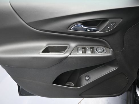 Used 2022 Chevrolet Equinox LT FWD image 23