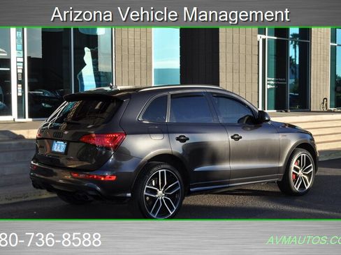Used 2017 Audi SQ5 Premium Plus w/ Technology Package image 38