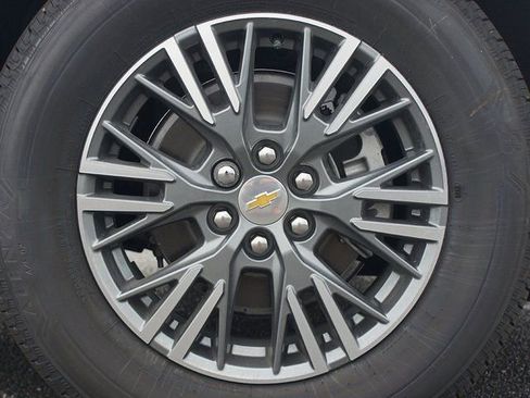 New 2026 Chevrolet Traverse LT w/ Enhanced Driving Package image 13