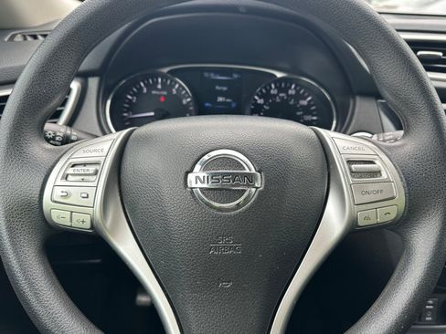 Used 2015 Nissan Rogue SV FWD image 29