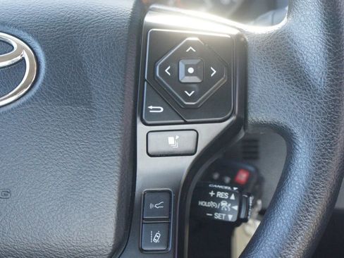 Used 2023 Toyota Tacoma SR image 9