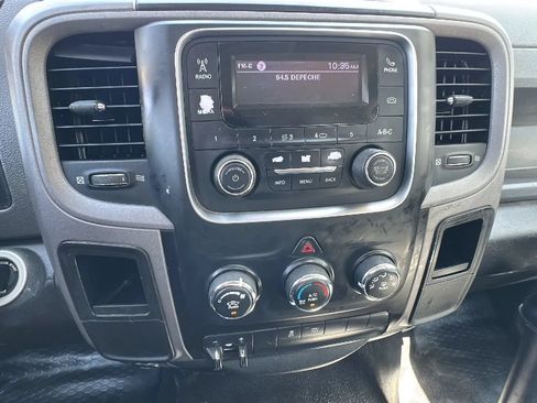 Used 2018 RAM 2500 Tradesman w/ Chrome Appearance Group RWD image 13