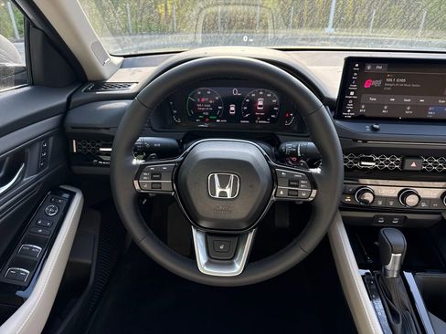 New 2026 Honda Accord Touring image 18