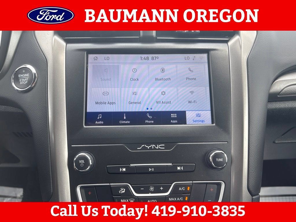 Used 2020 Ford Fusion SE FWD image 23