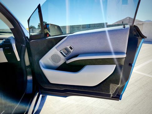 Used 2017 BMW i3 w/ Range Extender image 42