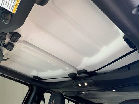 New 2024 Jeep Wrangler Unlimited Sport image 28