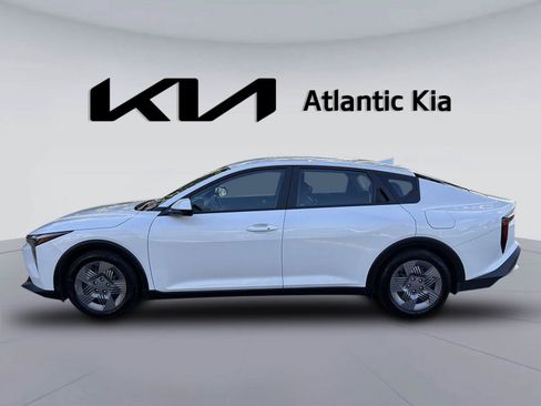 Certified 2025 Kia K4 FWD image 11
