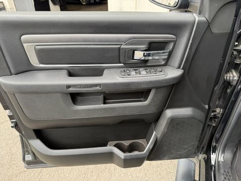 Used 2022 RAM 1500 Classic Warlock w/ Electronics Group AWD/4WD image 18