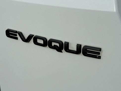 Used 2022 Land Rover Range Rover Evoque R-Dynamic S image 11
