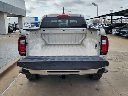 New 2026 GMC Canyon Elevation w/ Convenience Package image 47