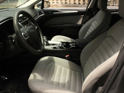 Used 2014 Ford Fusion S FWD image 14