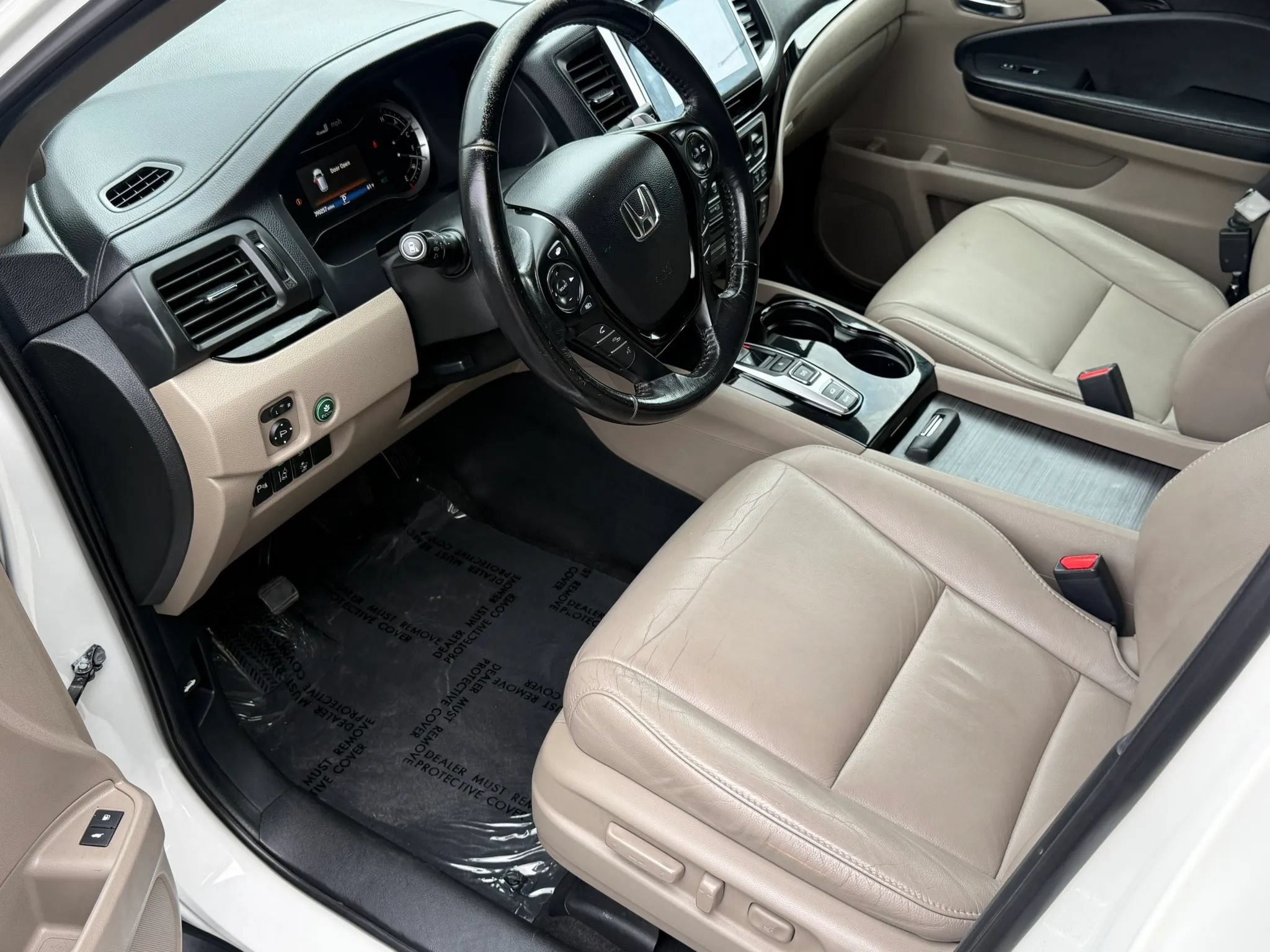 Used 2016 Honda Pilot Touring image 12