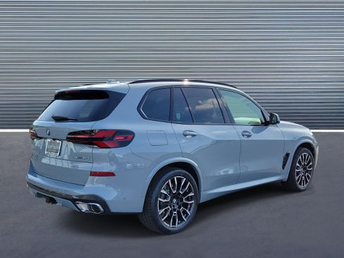 New 2026 BMW X5 xDrive50e w/ M Sport Package AWD/4WD image 3