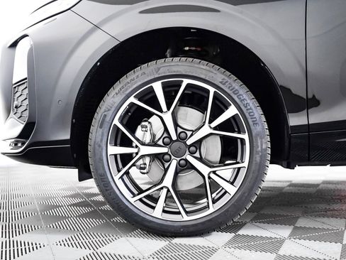 New 2026 Audi Q3 quattro 2.0T image 6