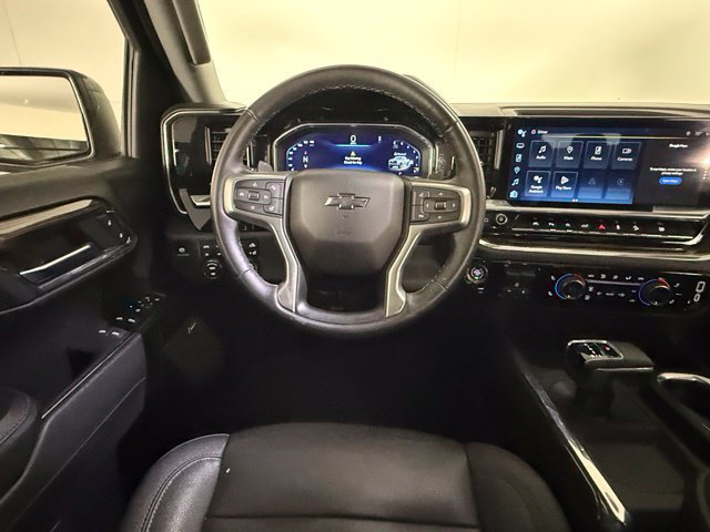 Used 2023 Chevrolet Silverado 1500 LT Trail Boss w/ Convenience Package II AWD/4WD image 16