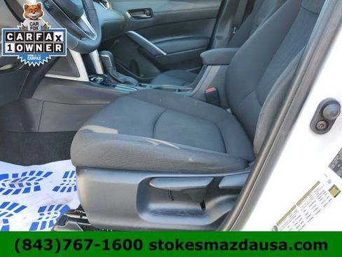 Used 2023 Toyota Corolla Cross LE w/ Moonroof Package FWD image 16