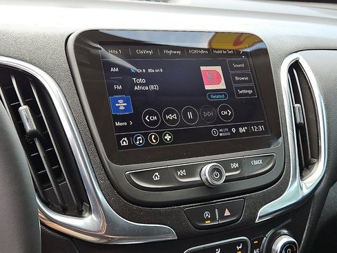 Used 2023 Chevrolet Equinox LT AWD/4WD image 16