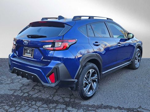 Used 2024 Subaru Crosstrek 2.0i Premium image 3
