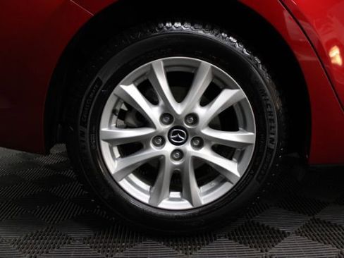 Used 2015 MAZDA MAZDA3 i Touring w/ Technology Package image 5