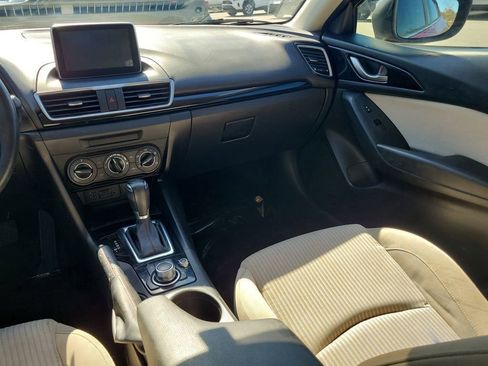 Used 2015 MAZDA MAZDA3 i Touring image 17