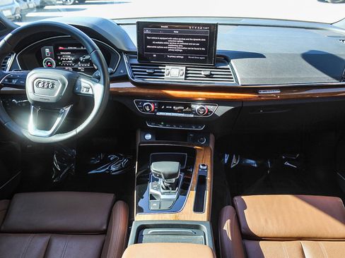 Used 2021 Audi Q5 e Prestige w/ Prestige Package image 12