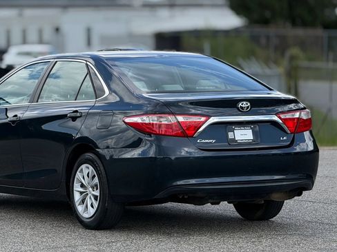 Used 2017 Toyota Camry LE FWD image 16