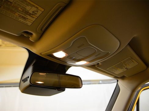 Used 2018 Jeep Renegade Altitude image 24