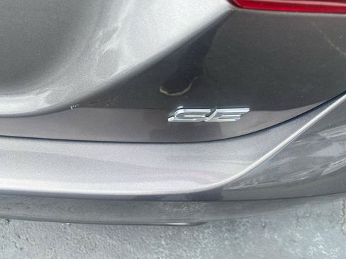 Used 2019 Toyota Camry SE FWD image 8