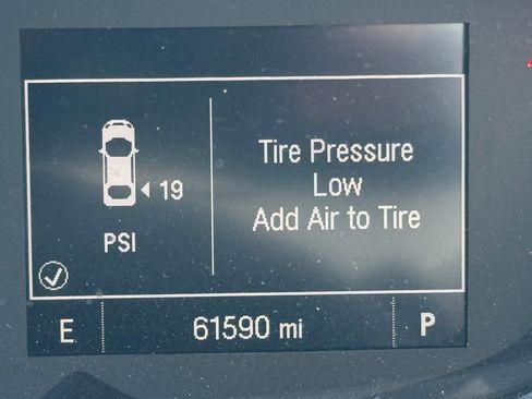 Used 2018 Chevrolet Trax LT w/ Driver Confidence Package FWD image 16