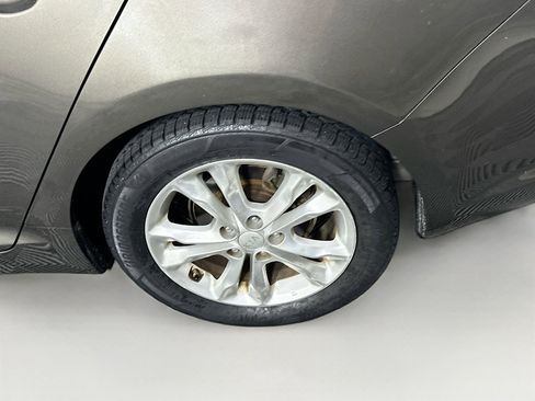 Used 2012 Kia Optima EX image 11