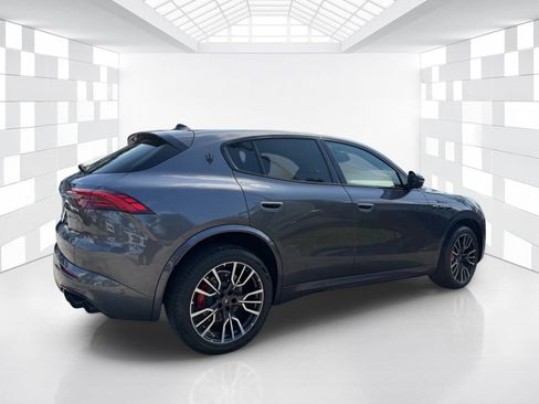 Used 2023 Maserati Grecale Modena AWD/4WD image 7